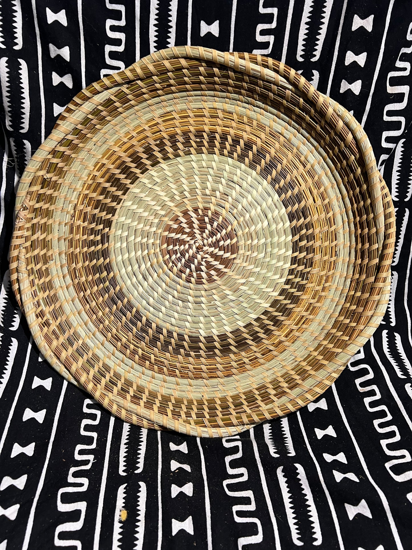 Wrapped Braided Edge Rice Fanna lowcountry Charleston South Carolina Gullah Geechee Essential basket