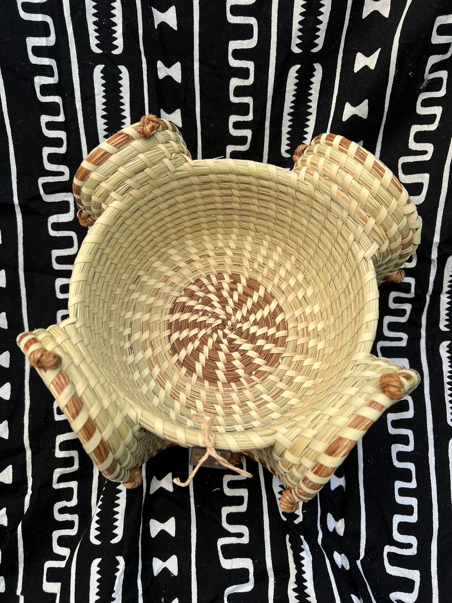 Gullah stand elephant ear Charleston Sweetgrass Basket with love knots made in charleston South Carolina in Gullah/Geechee sewing style