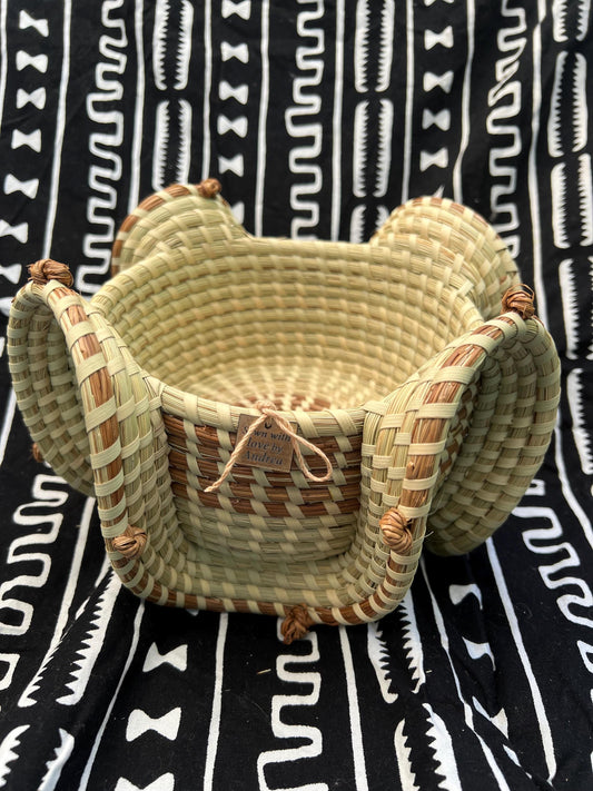 Gullah stand elephant ear Charleston Sweetgrass Basket with love knots made in charleston South Carolina in Gullah/Geechee sewing style