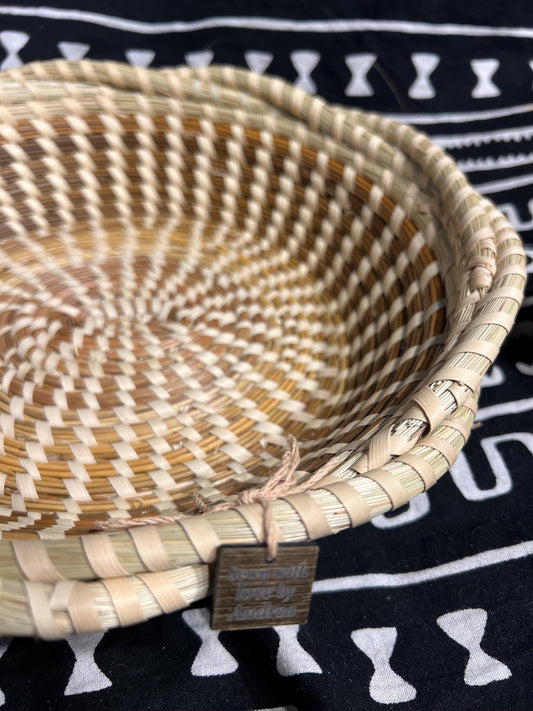 Oval Gullah Wrapped Braided Edge Sweetgrass Basket made in Charleston, South Carolina