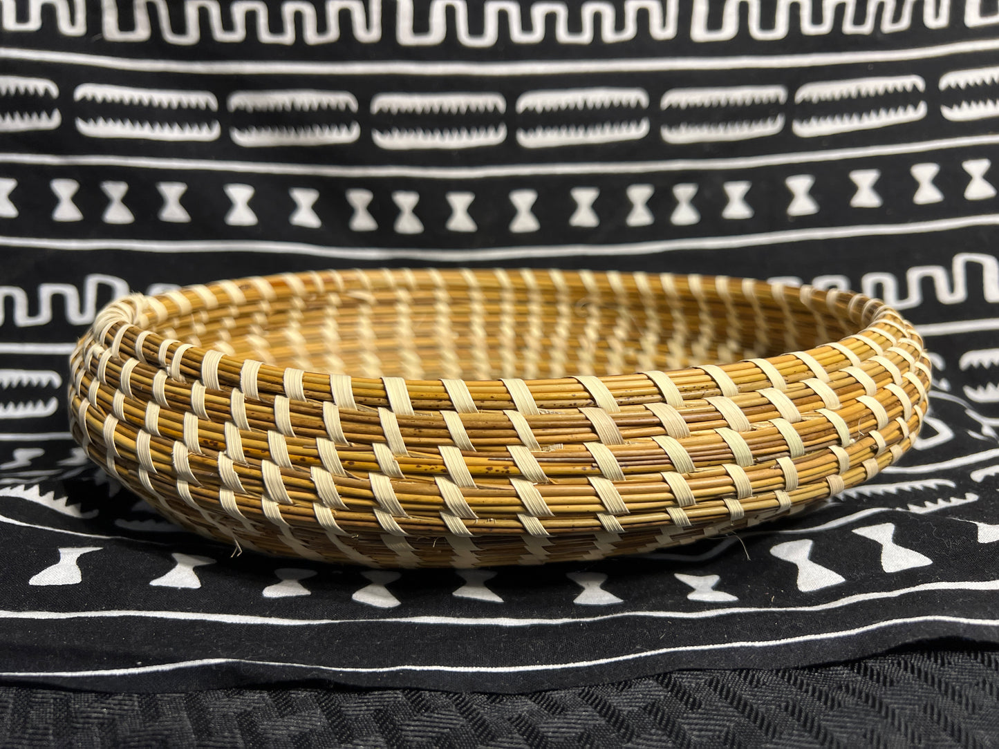 Oval Gullah Bulrush Basket made by Martha