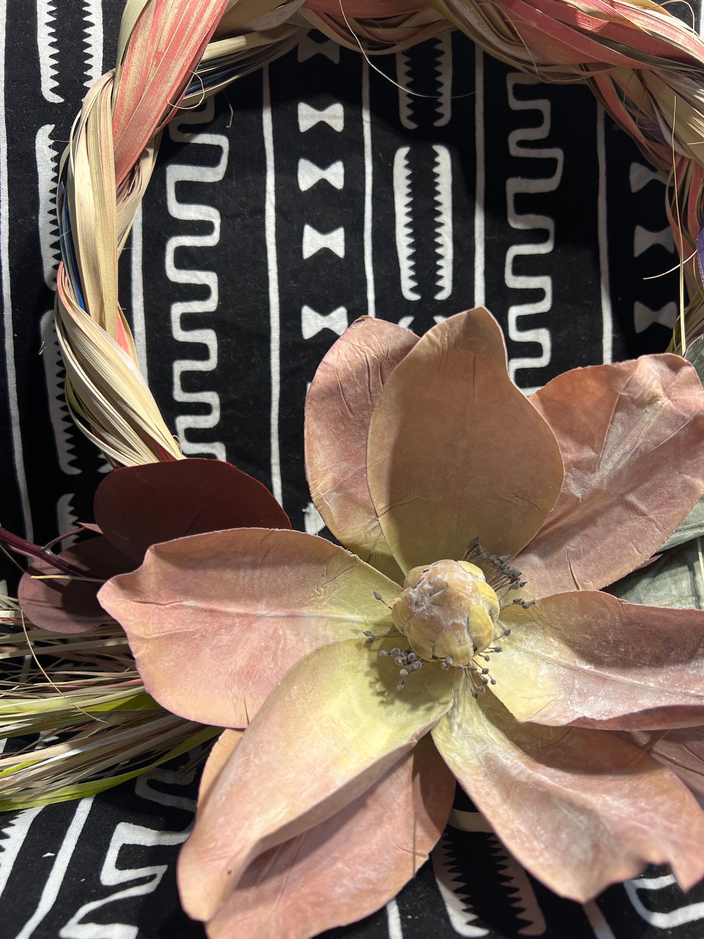 Palmetto Wreath with Mauve Magnolia (C)