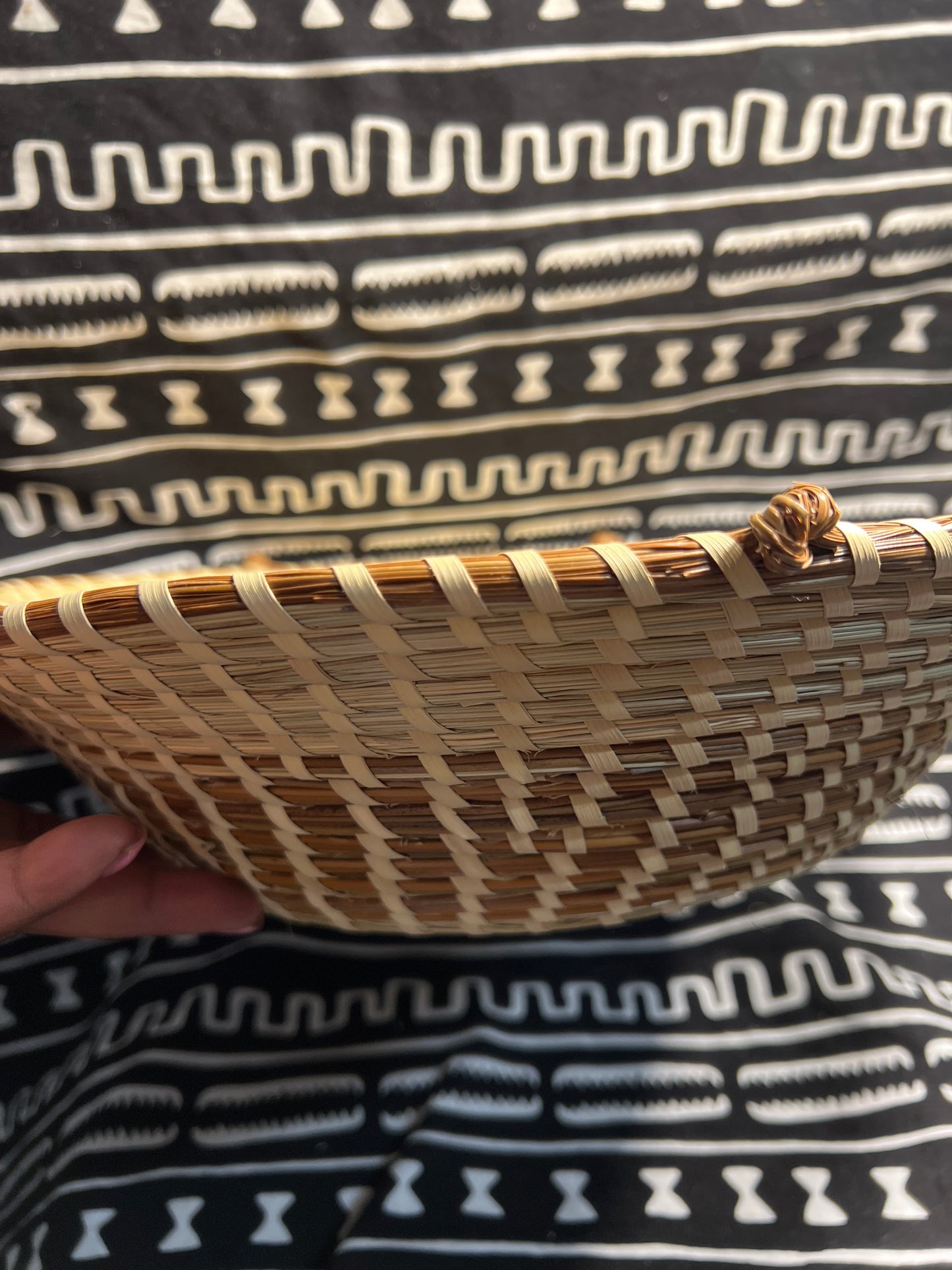Large 7 Mile Love Knot Basket (Legacy Collection)