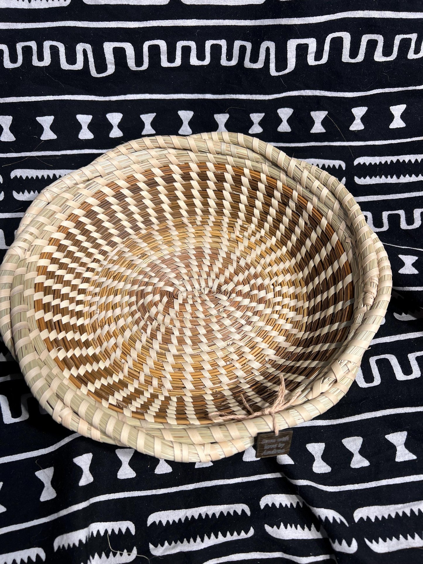 Oval Gullah Wrapped Braided Edge Sweetgrass Basket made in Charleston, South Carolina