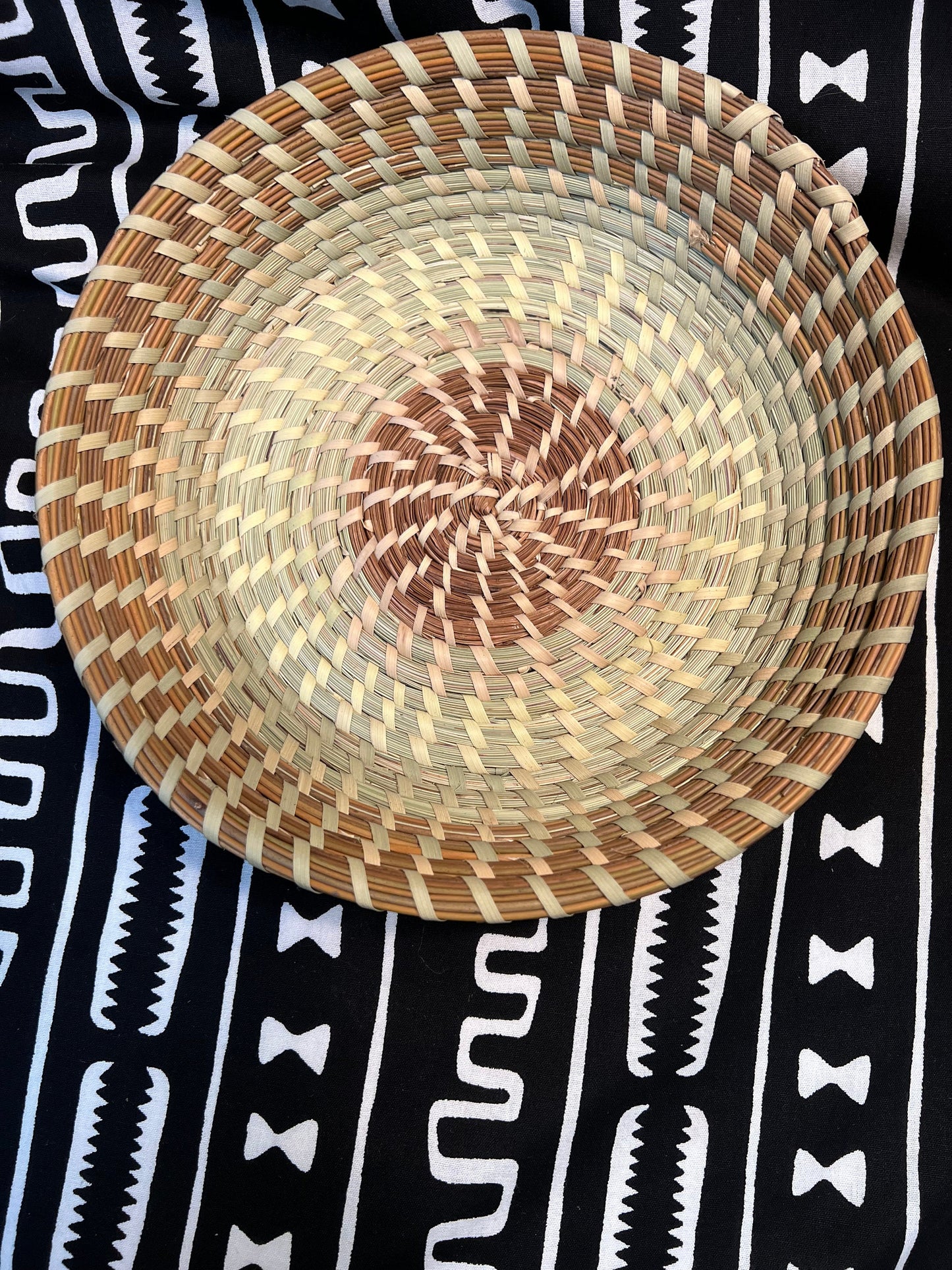 Gullah Catch All Sweetgrass and Bulrush Hand woven Basket sewn in Charleston, South Carolina